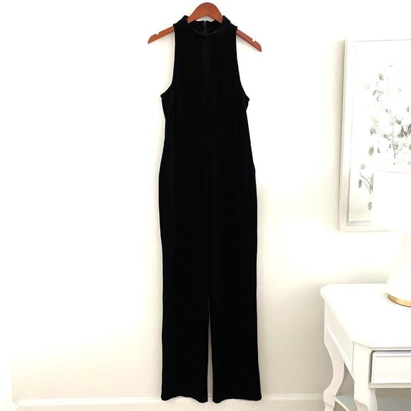Topshop Black Velvet Plunge Front Jumpsuit - Picture 8 of 15